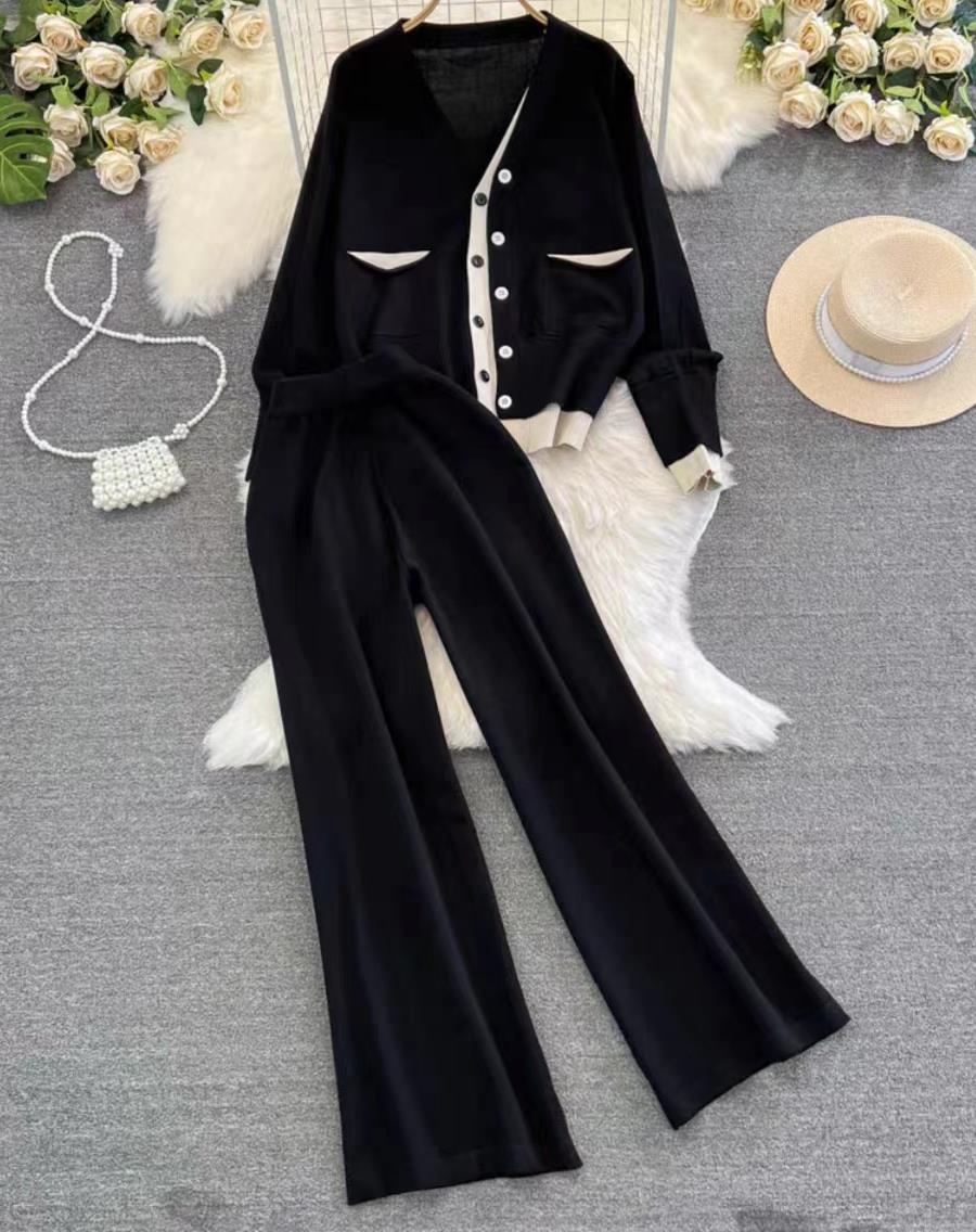 

Женский костюм в корейском стиле из вязаного кардигана с V-образным вырезом контрастного цвета и широких брюк One Size чёрный