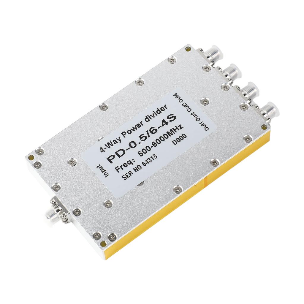 4-Wege-SMA-Leistungsteiler 500 bis 6000 MHz Geringer Einfügedämpfung Hoher Gewinn SMA-Mikrostreifen-Leistungsteiler