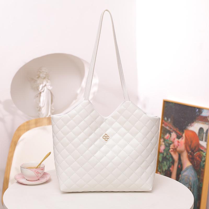 Embroidered rhombus large-capacity women's bag bag, simple casual mobile phone makeup tote bag