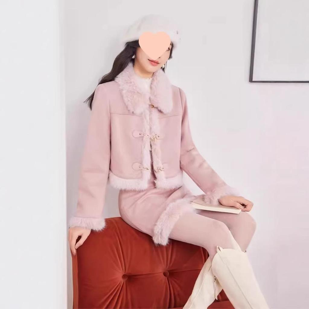 2026 Autumn/Winter French Chic Frosted Leather Top & Skirt Set