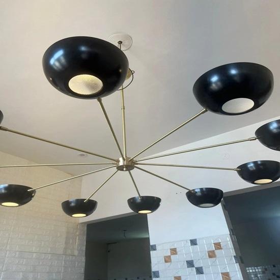 Mid-Century Modern Sputnik Kronleuchter Messing Diabolo Stil 10-Armige Stilnovo-Inspirierte Leuchte Esszimmer Wohnzimmer Deckenleuchte