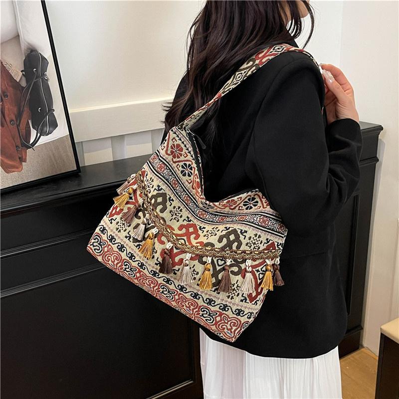Vintage Women's Bag Tassel Ethnic Handwoven Crossbody for Lady Bag Hippie Sling Shoulder Bags for Ladies Handbag