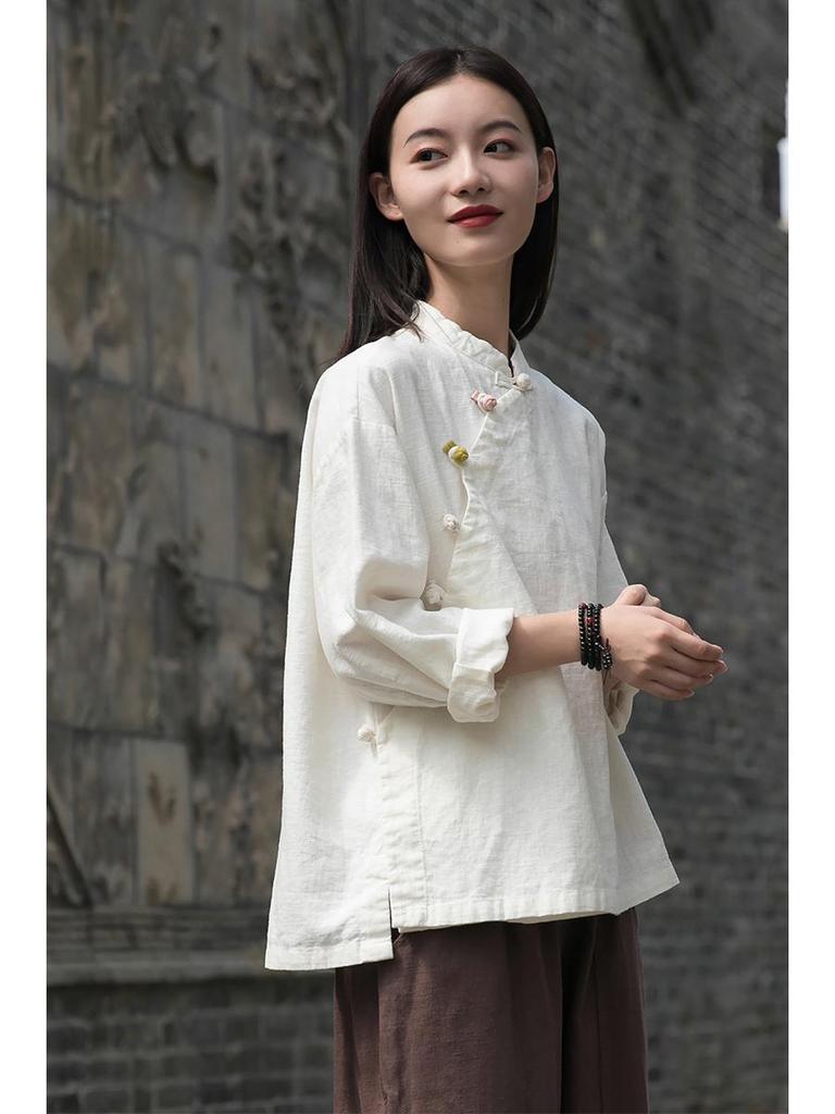 Artistic Retro Chinese Style Women's Ramie Frog Button Long Sleeve Shirt for Spring and Autumn Tea Ceremonies
