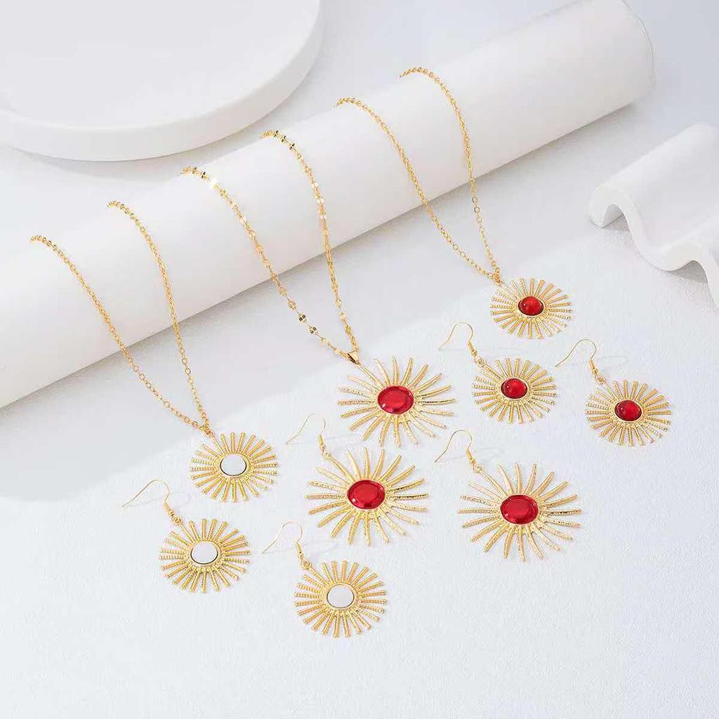 3-Piece Sunflower Necklace & Earring Set: Luxurious, Fashionable, Versatile Accessories