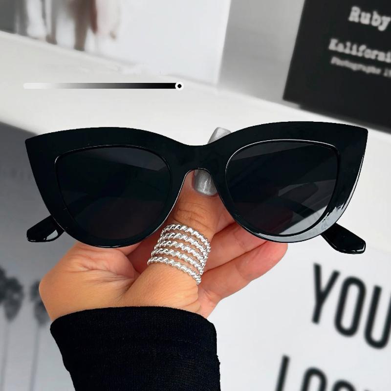 4pcs Fashion Cat Eye Sunglasses Women Gradient UV400 Large Frame Sun Glasses Outdoor Travel Eyewear Brand Design