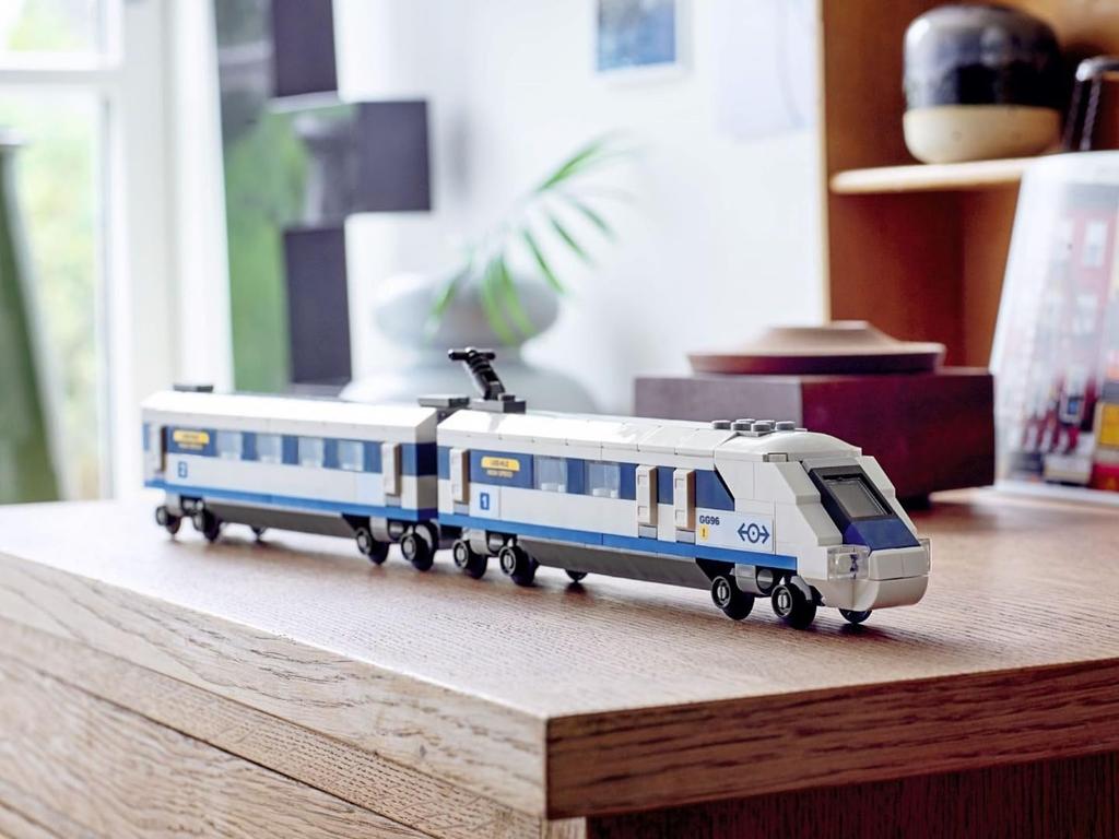 LEGO High Speed Train 40518