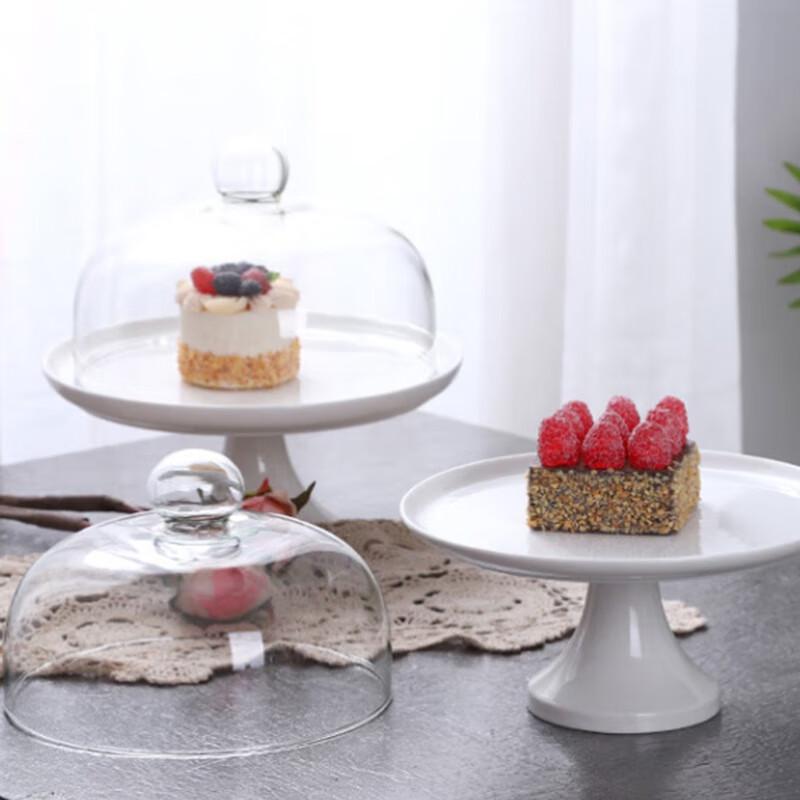 Hoher Glas-Kuchenständer mit Haube