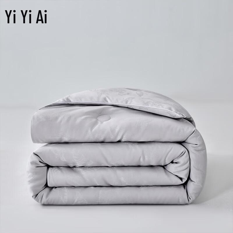 Yiyiai Jacquard Soybean Autumn/Winter Quilt