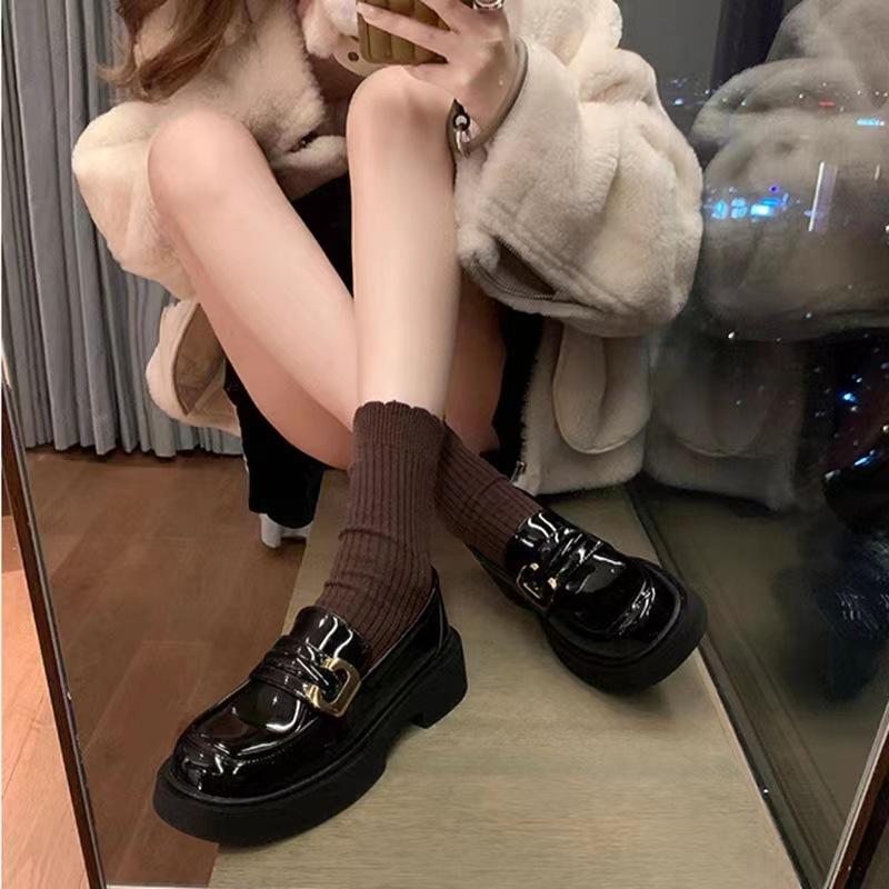 Platform loafers women's autumn and winter leather retro French single shoes one-pedal women's shoes British style velvet small leather shoes
