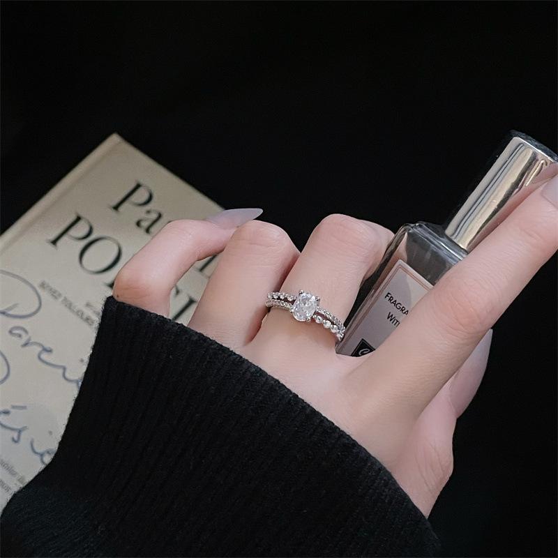 Zircon-Set Super Flash Opening Ring, Cold Wind Bow Temperament, French High-End Light Luxury Ring.