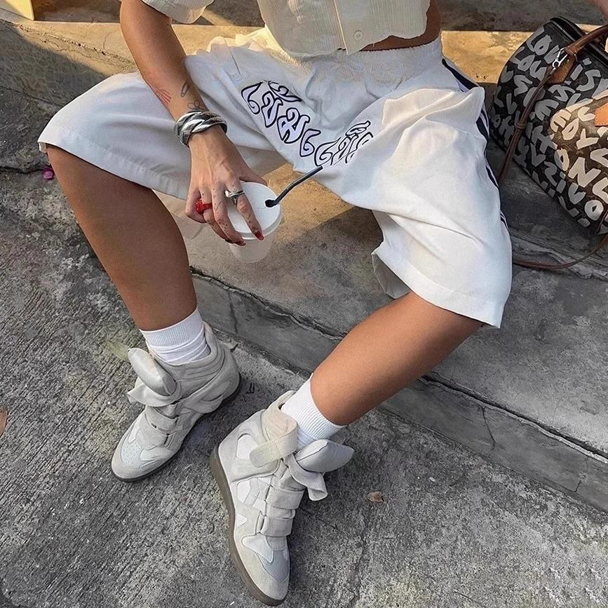 Damen Leder High Top Sneaker mit Klettverschluss Lässige Sportschuhe Innenerhöhung 8CM Herbst Neuer Stil Runde Zehenpartie Gummisohle