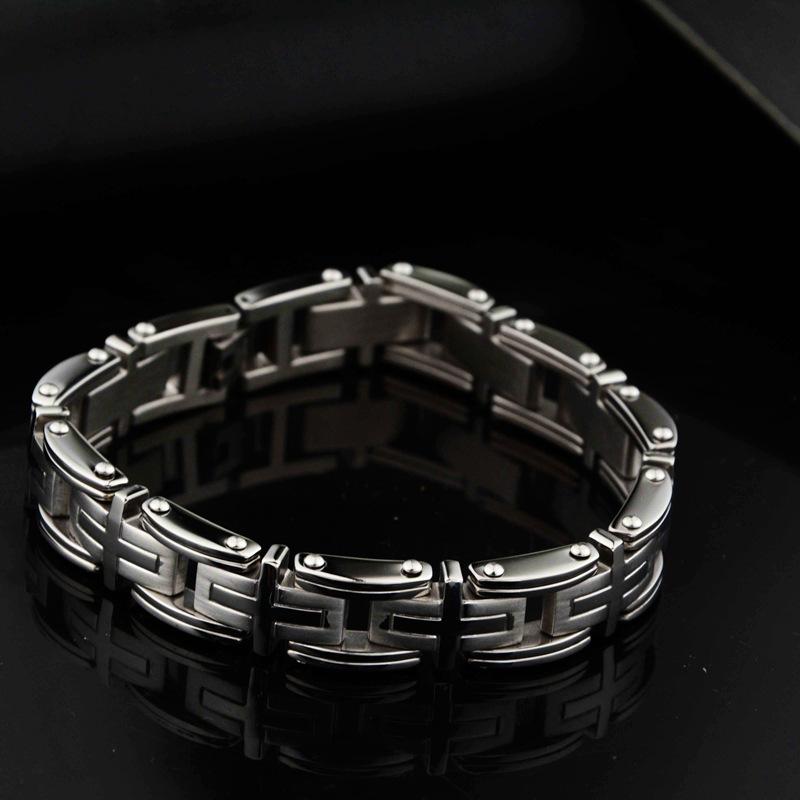 316L Titanium Steel Domineering Cross Bracelet Charm Bracelet for Men Fashion Jewelry Men's Friendship Bracelets Gifts