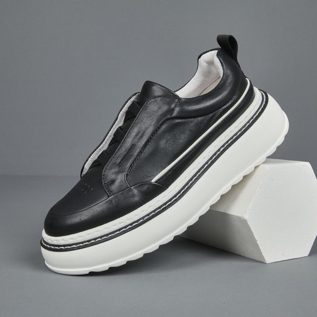 Autumn 2025 Men's Leather Breathable Slip-on Loafers with Thick Sole
