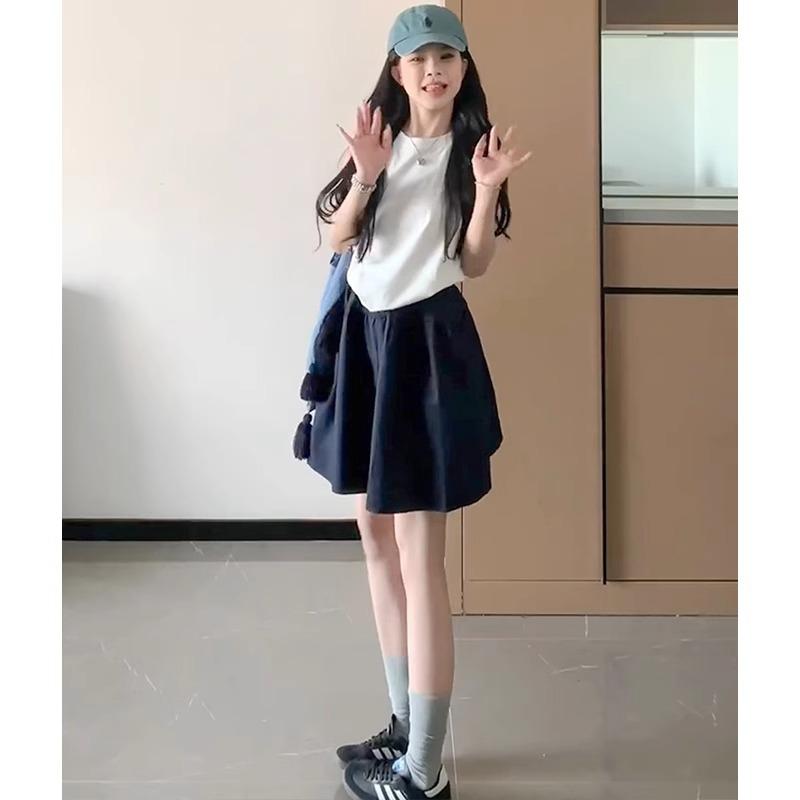 

Темно-синяя короткая юбка для женщин на лето Новая с высокой талией Облегает бедра, чтобы сделать их стройными А-силуэт Японский студенческий стиль Пышная юбка XL