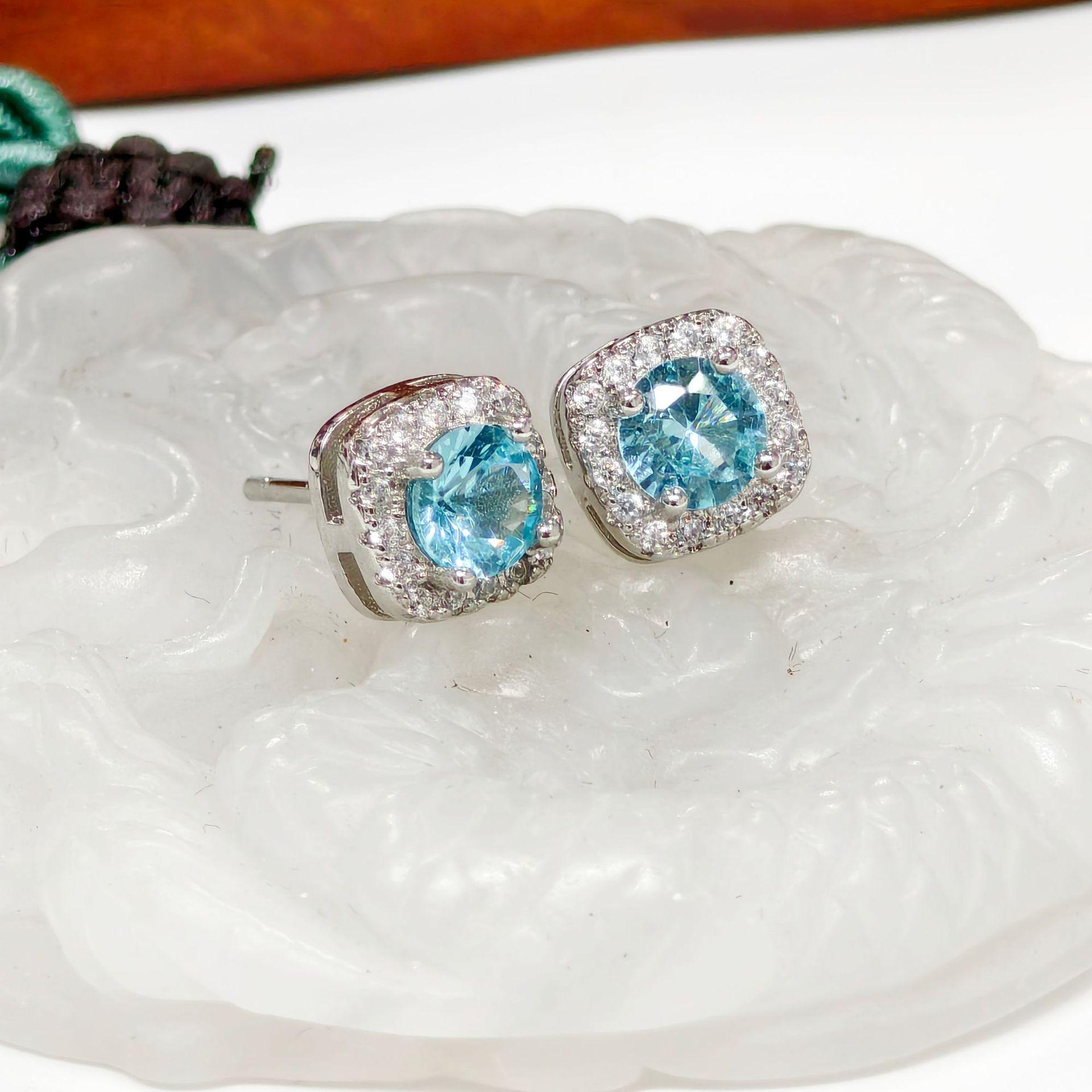 Gesen Jewelry Shiny Zirconia Stud Earrings - Simple Square Sugar Design, Fashionable & Versatile