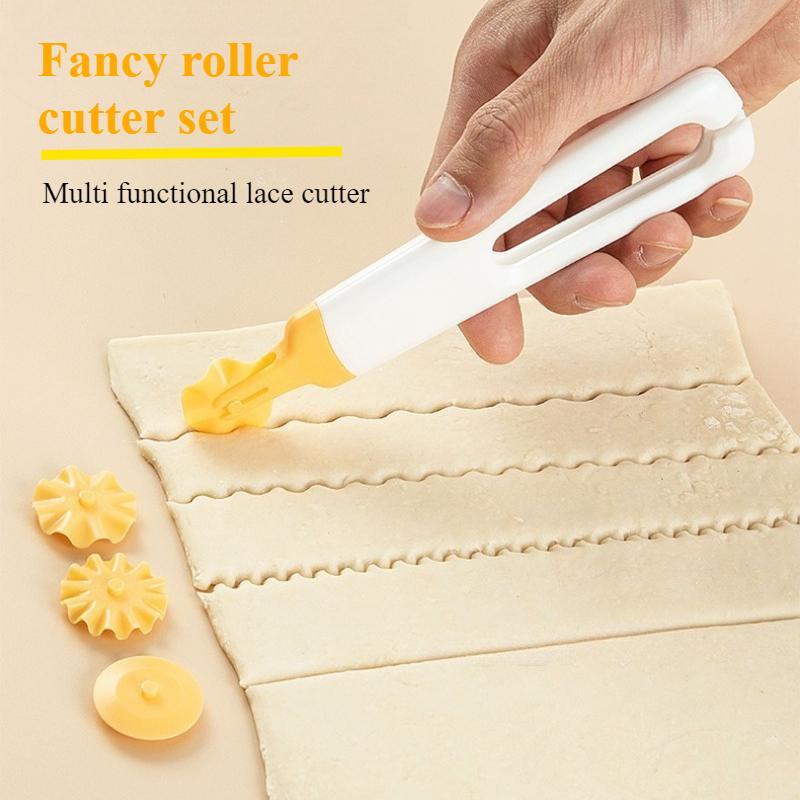 1PC Baking Dough Roller Knife Biscuit Cutting Knife Four in One Lace Slicing Knife Baking Supplies Kitchen Supplies