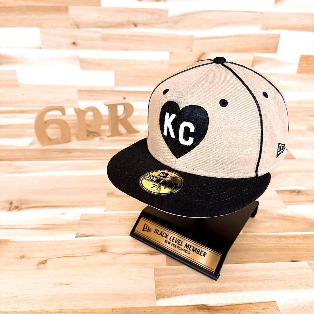 

[USED] Rare New Era x Monarchs Heart Logo Two-Tone Cap Beige x Black