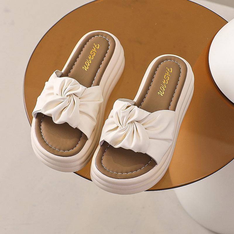 Internet Celebrity Slippers Women's Summer Wear Foreign Style Super Fire Thick Soles 2025 New Sandals with Skirt Bow Cool Slippers