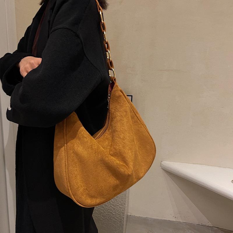 Vintage suede shoulder bag OEM generation women's leather bag large capacity suede underarm bag niche bag