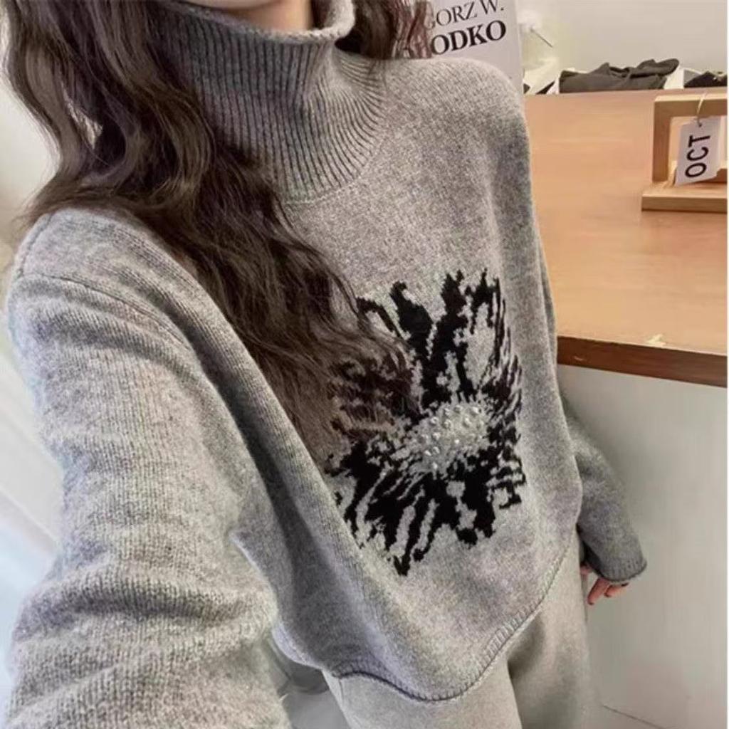 High Neck Knitted Sweater with Vintage Jacquard PatternSweater Autumn/winter Korean Style PulloverVersatile Loose Top