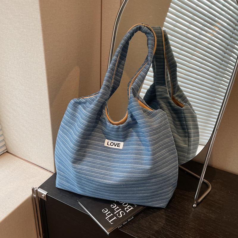 Bag women's large-capacity new summer versatile shoulder bag student class tote bag