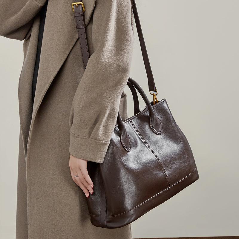 Real Leather Handbag - Large Capacity Women's Bag, Fashionable Shoulder Bag, High-end Tote Bag