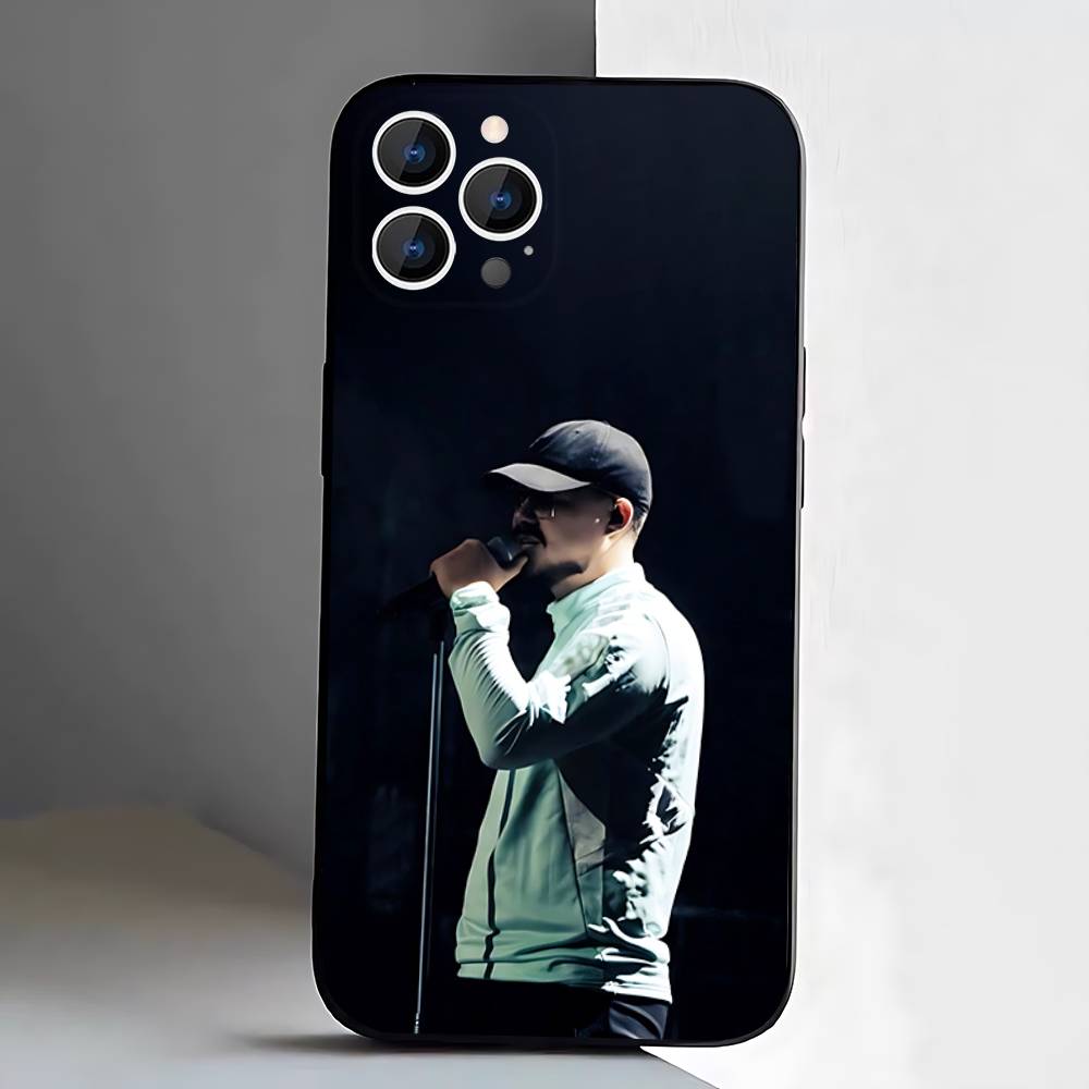 Singer D-Dellafuente F-FC Phone Case For iPhone 17,16,15,14,13,12,11,Pro,XS,Max,XR,Plus,E,SE4,Mini Black Soft Cover iPhone11