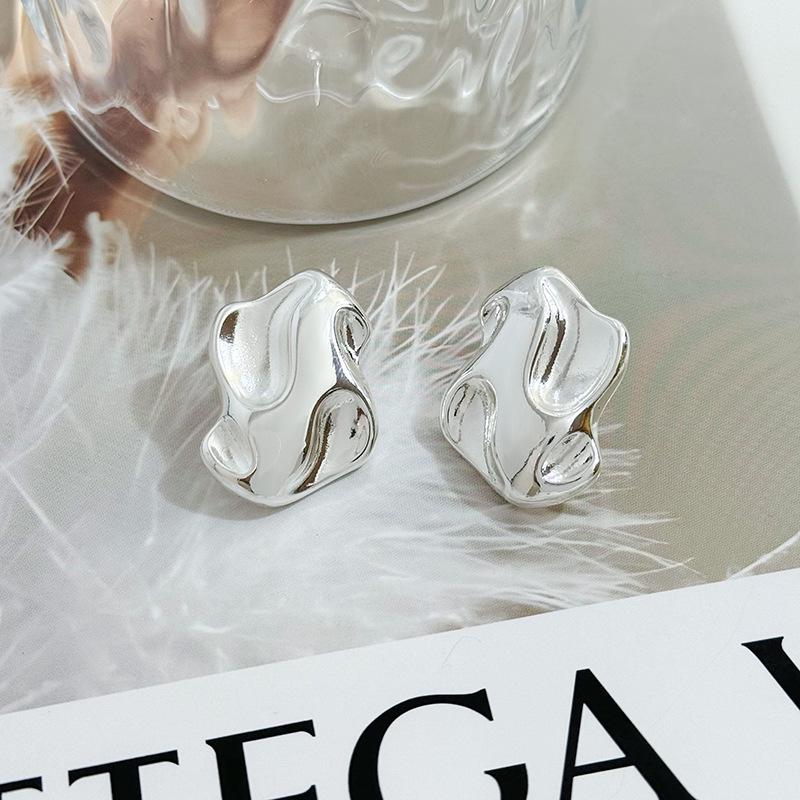 Geometric Pleated Design 925 Silver Stud Earrings - Retro Niche High-End Style for Women