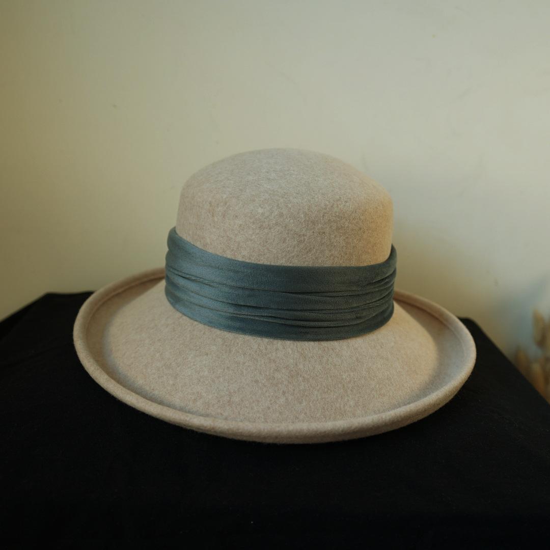 

Japanese Elegant Retro Beige Woolen Flanged Top Hat Women S Autumn And Winter British French Basin Hat Army Green Flannel Felt M（56-58cm）