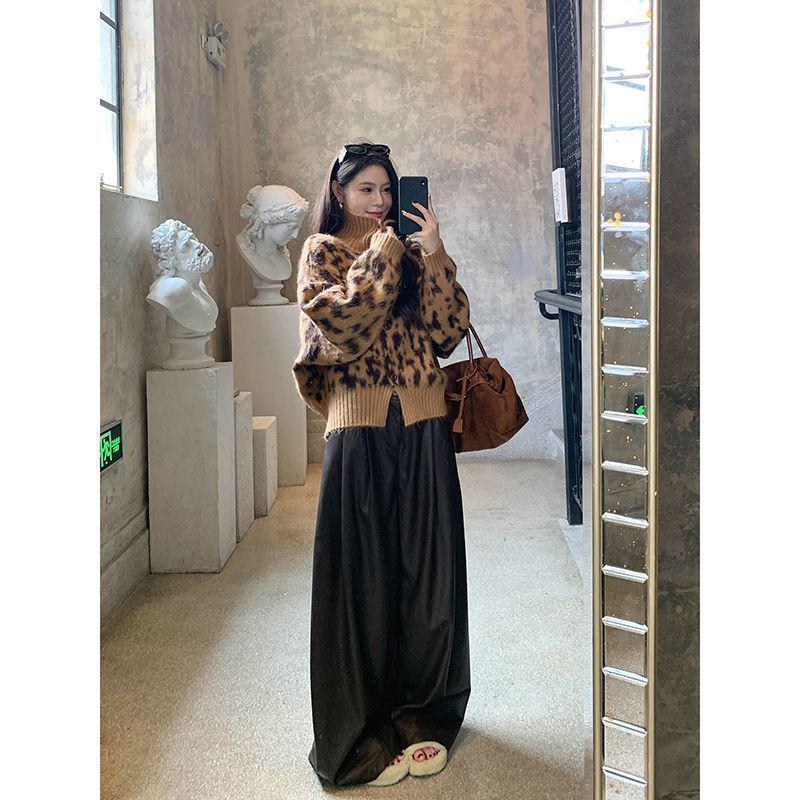 Women's High-End Leopard Print Knitted Cardigan: Luxury Long Sleeve Sweater Coat for Autumn & Winter.
