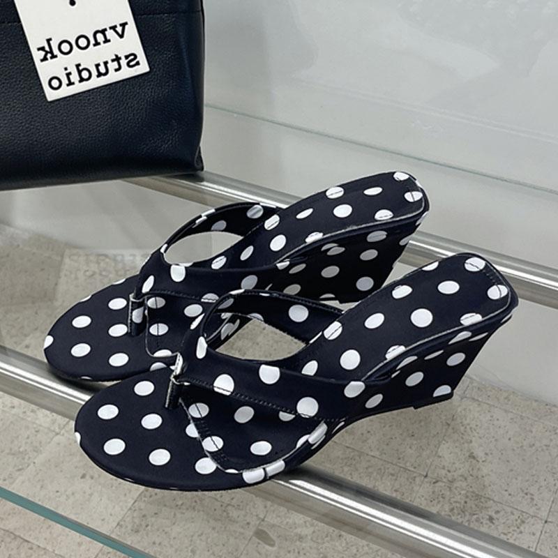 

Eilyken Fashion Design Polka Dot Wedges High Heels Women Slippers Summer Shallow Clip Toe Flip-Flops Banquet Shoes 35 чёрный