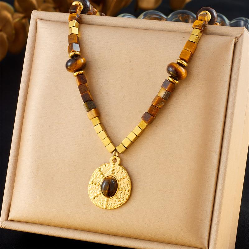 Gold Plated Vintage Tiger s Eye Beaded Pendant Necklace