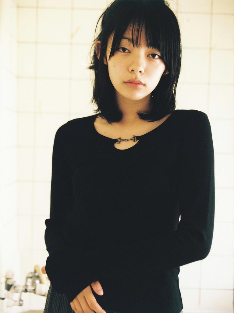REHEAT Horsebit Detail Top_Black