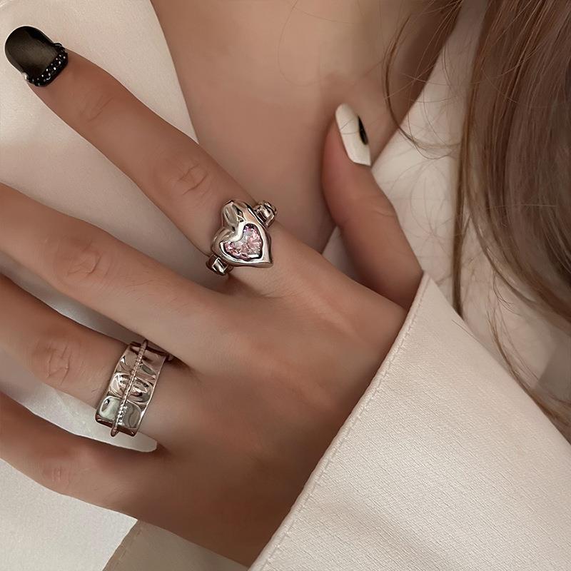 Silver Artistic S925 Open Ring With Unique Twisted Design And Delightful Heart Shaped Zirconia Pink
