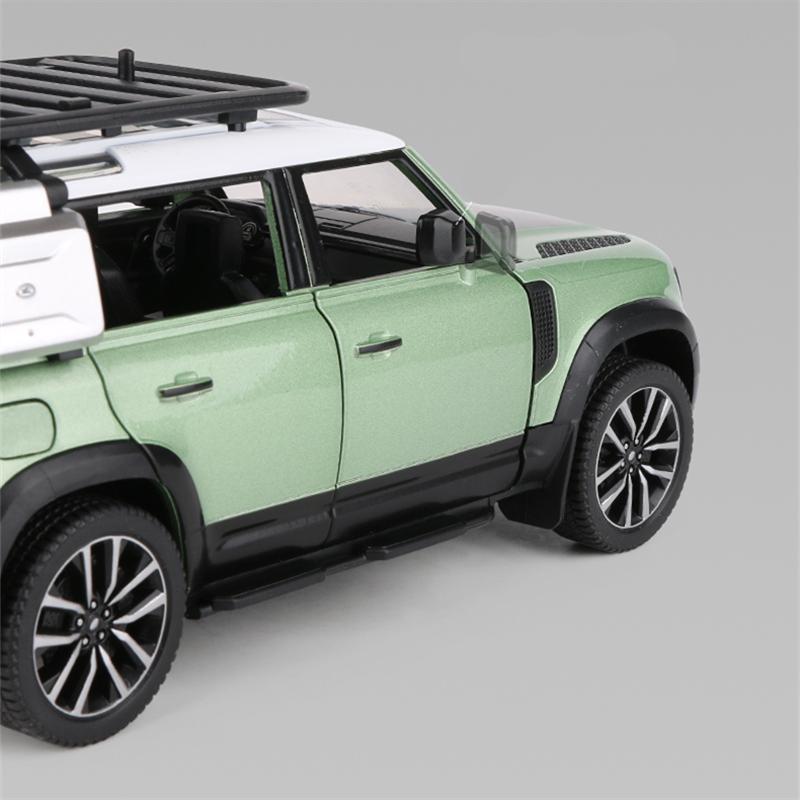 1/24 New 2022 Land Rover Defender SUV Alloy Car Model Diecast Metal Off-road Vehicles Model Simulation Collection Kids Gifts Toy