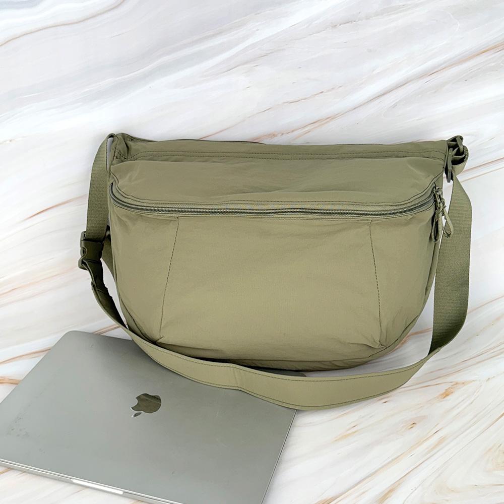 BRBAG BR_44601 Casual Big Pocket Crossbody Bag