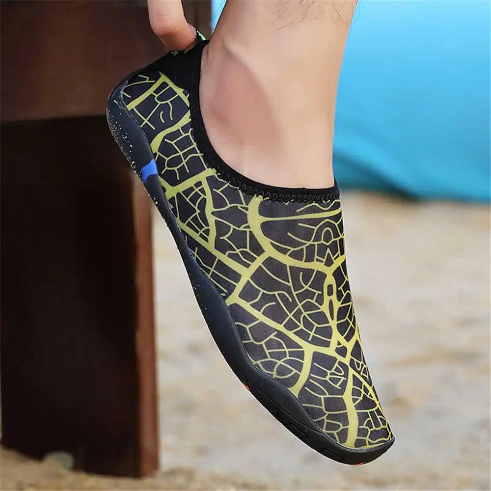 Plus Size 41-42 Slippers Indoor Fashionable Sandals 42 Size Men Gym Shoes Sneakers Sport Tenisse Runners Fashionable Trendy