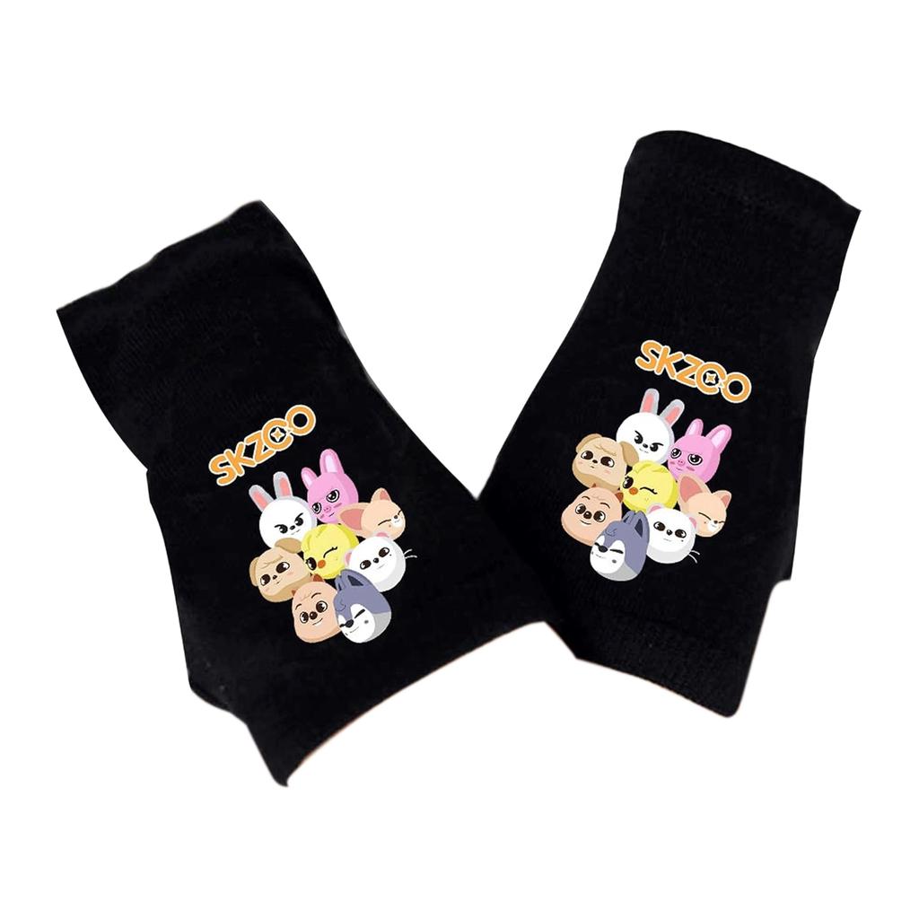 Korean Boy Band Singer's Fashionable Trendy Half-finger Writing Gloves, Warm For Men, Women And Children