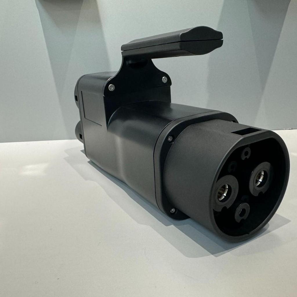 CCS2-GBT 300-400A 300KW EV Charging Converter Adapter: European to National Standard.