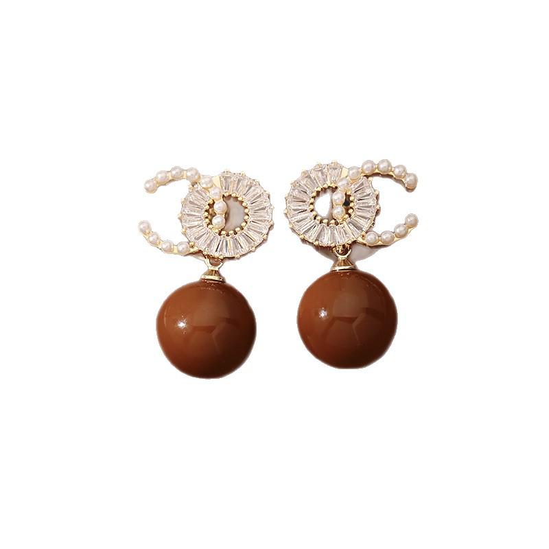 Silver Needle C-shaped Cubic Zirconia & Pearl Earrings: Fashionable Retro Studs for Women.