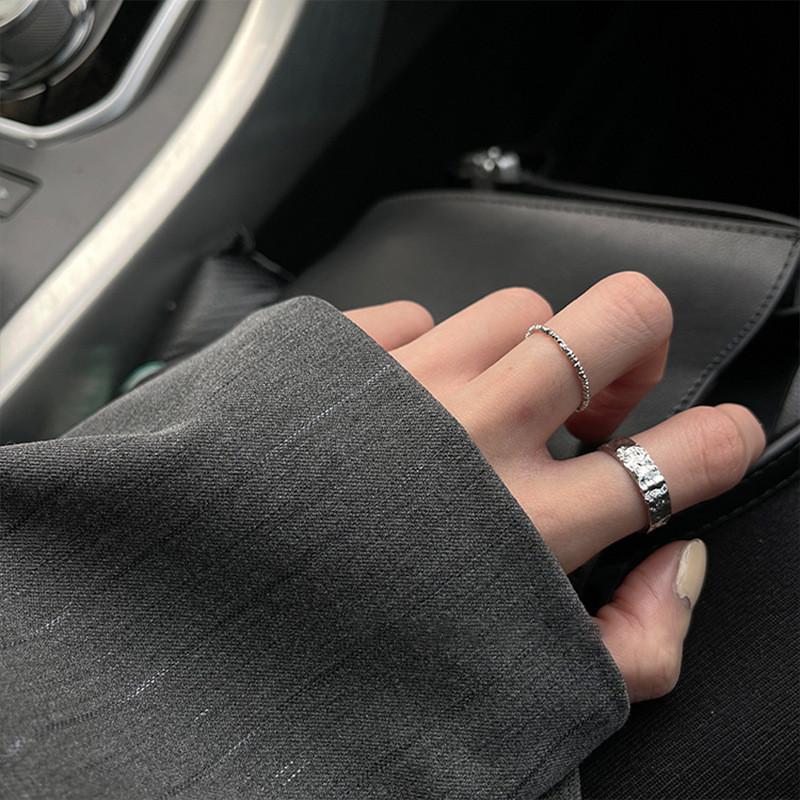 Fashionable 925 Sterling Silver Ring With Distinctive Geometric Shape And Unique Texture For Elegance Everyday