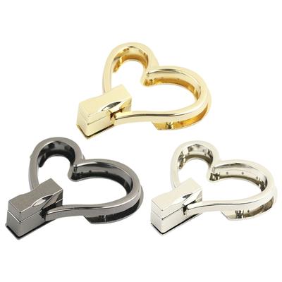 Zapięcie do torby w kształcie serca Metalowe zapięcie do torby Obróć klamrę do torby Modne okucia Akcesoria do torebek DIY Torebki Portfele