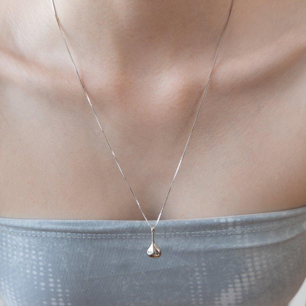 (92.5 Silver) Rain Drop Pendant Long Necklace Nz2498
