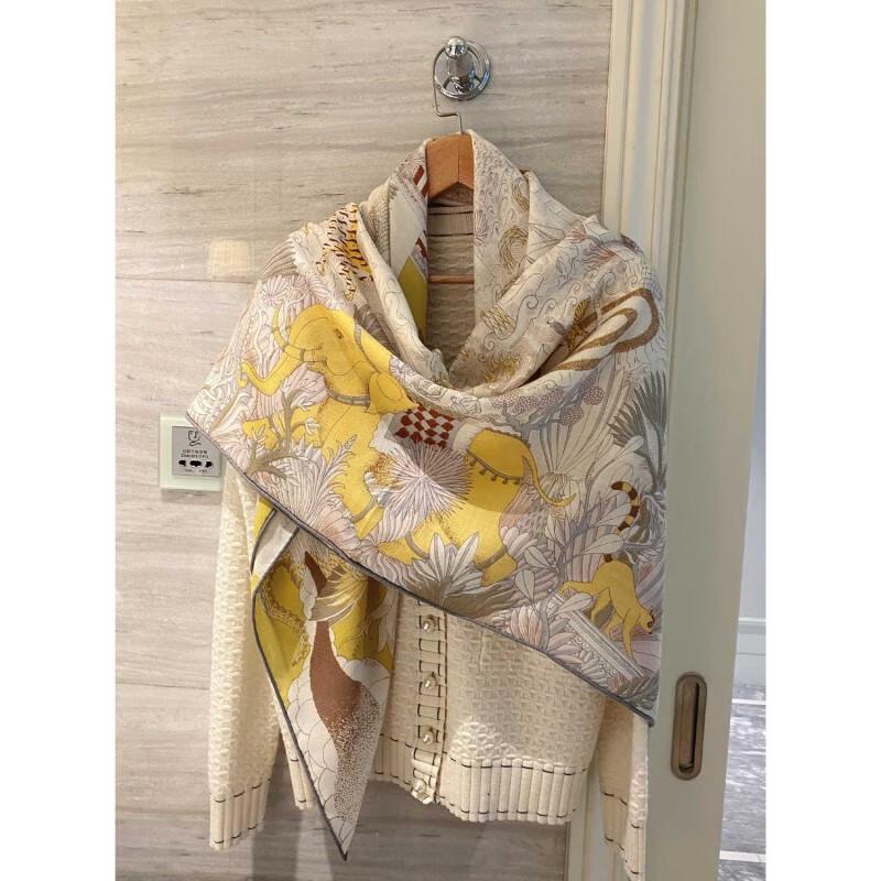 NINA SOLOR Animal City Silk Wool Scarf