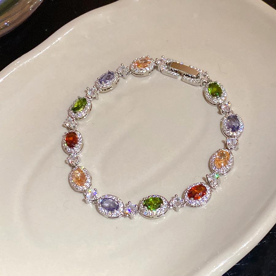Bracciale Quadrifoglio Zircone Cuore - Gioiello Elegante e Versatile per Donna