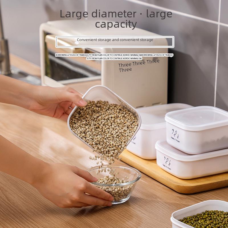 Thickened Fresh-Keeping Storage: Sealed Plastic Box for Refrigerator and Microwave Use