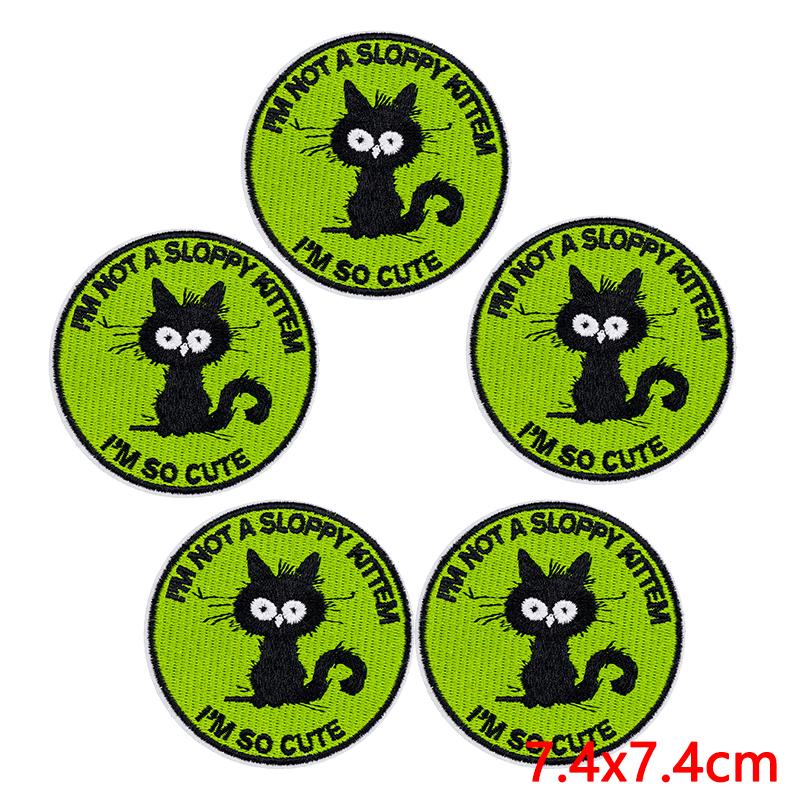10 ks / Loty Série Černá kočka Vyšívané Kreslené Zvířecí Odznaky Klobouky Batoh Oblečení Zdobit Zvířecí Nášivka Nažehlovací Nášivky DIY
