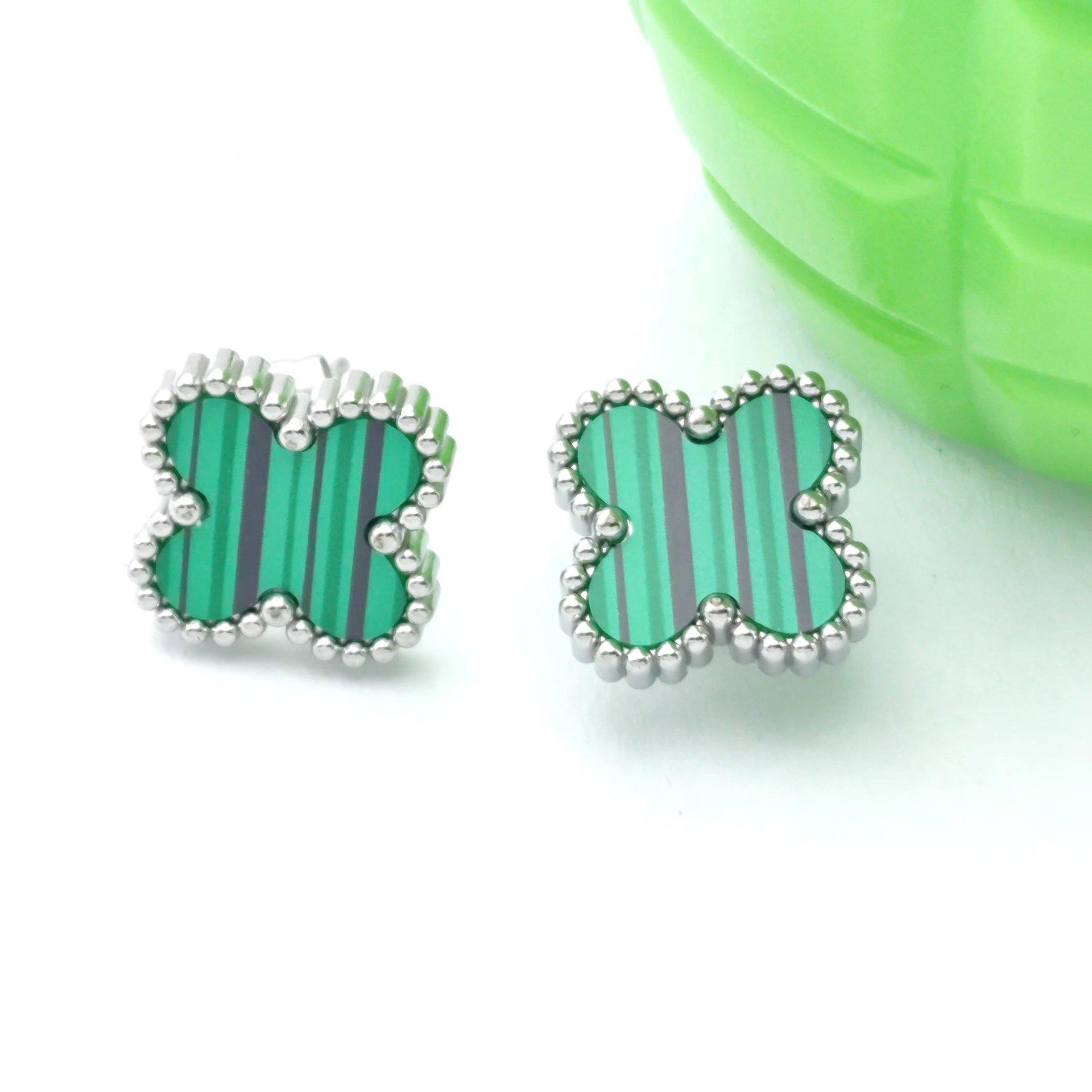 

Модные серьги с четырехлистным клевером Высококлассное чувство комфорта при поездках на работу Модные серьги Hundred Temperament Женские серьги