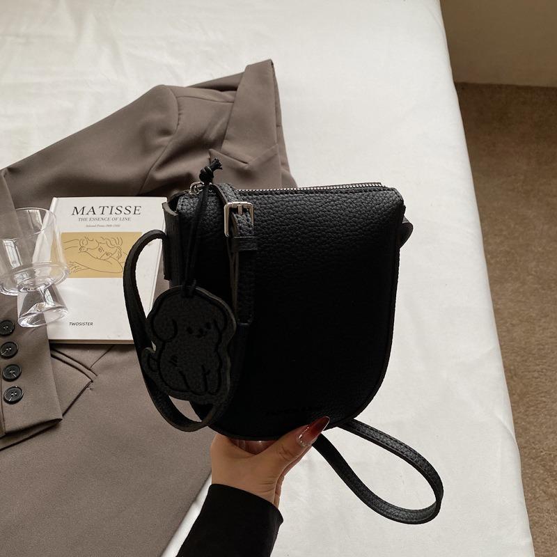 Summer Small Fresh Trend Saddle Bag New Simple Fashion Shoulder Bag High Sense Versatile Women's Bag