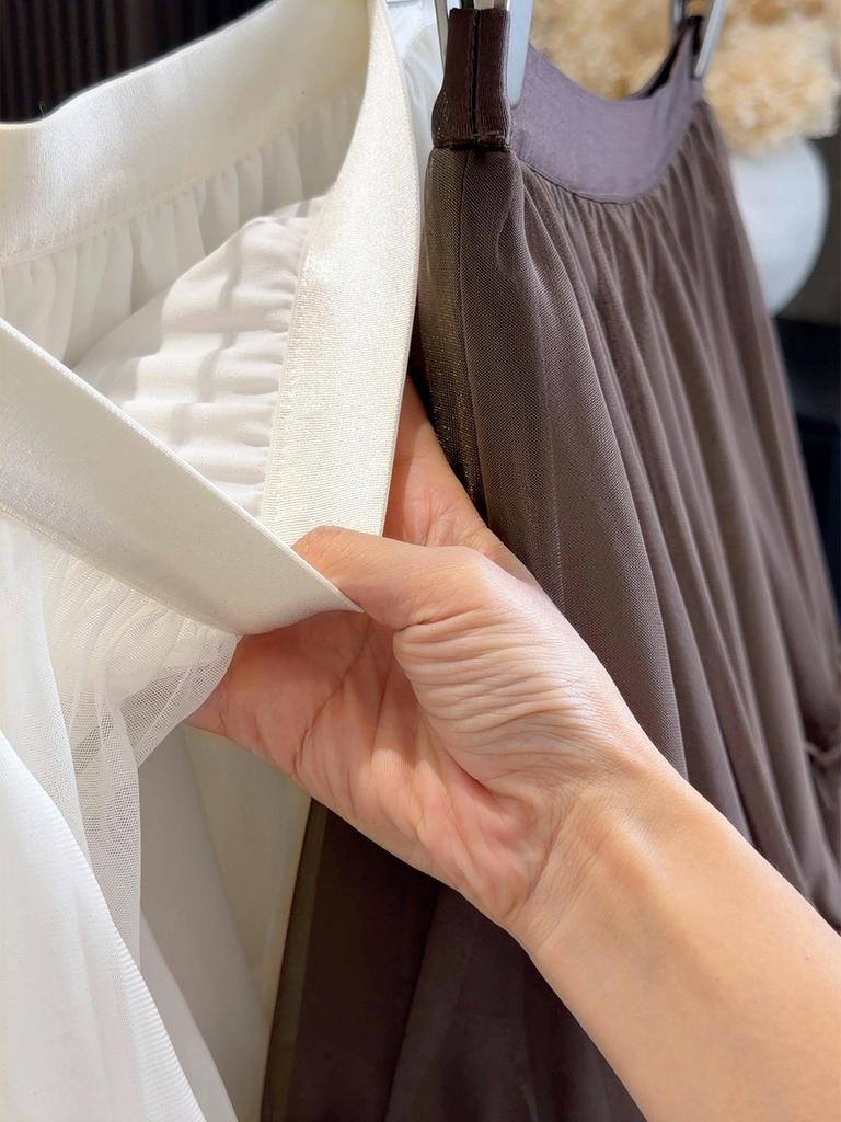 Layered Lace and Mesh A-Line Skirt for Women - Lightweight, Fluffy, and Perfect for Early Spring.